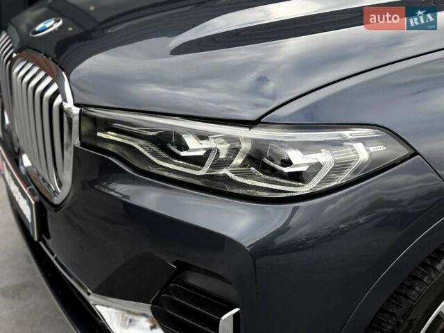 Серый БМВ X7, объемом двигателя 3 л и пробегом 75 тыс. км за 59000 $, фото 59 на Automoto.ua