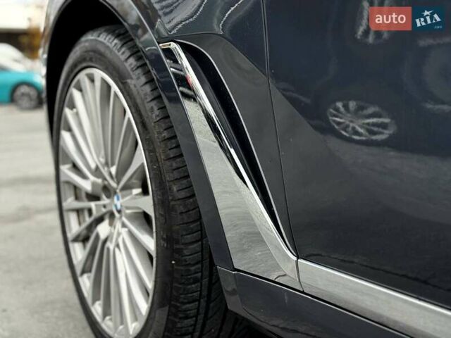 Серый БМВ X7, объемом двигателя 3 л и пробегом 75 тыс. км за 59000 $, фото 51 на Automoto.ua