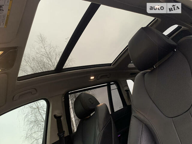 Серый БМВ X7, объемом двигателя 3 л и пробегом 78 тыс. км за 67900 $, фото 35 на Automoto.ua
