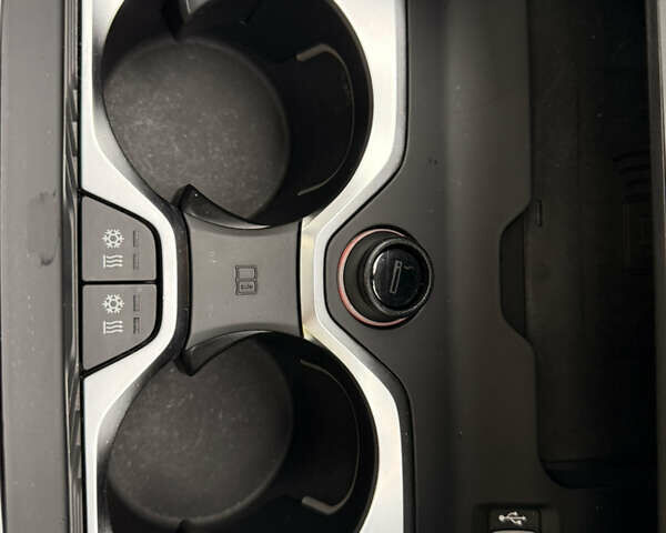 Серый БМВ X7, объемом двигателя 2.99 л и пробегом 118 тыс. км за 80500 $, фото 24 на Automoto.ua