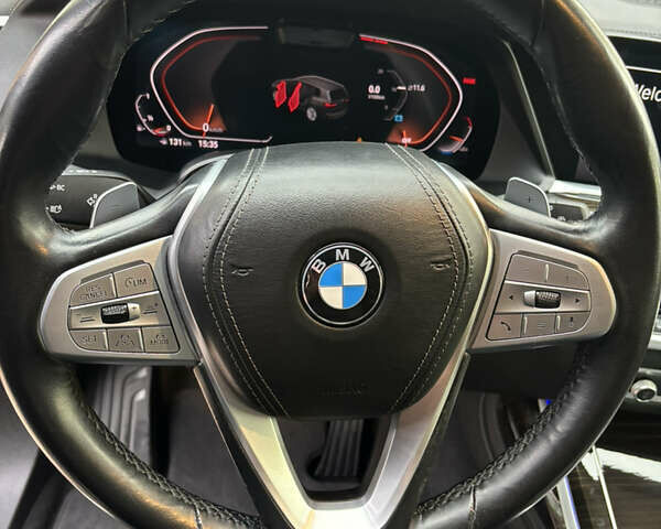 Сірий БМВ X7, об'ємом двигуна 3 л та пробігом 131 тис. км за 60700 $, фото 17 на Automoto.ua