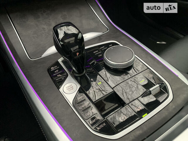 Серый БМВ X7, объемом двигателя 3 л и пробегом 78 тыс. км за 67900 $, фото 21 на Automoto.ua