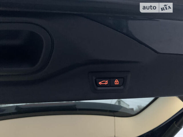 Серый БМВ X7, объемом двигателя 3 л и пробегом 78 тыс. км за 67900 $, фото 48 на Automoto.ua