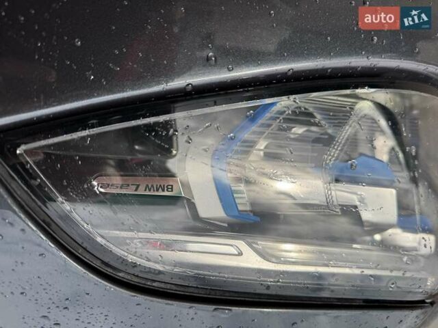 Серый БМВ X7, объемом двигателя 3 л и пробегом 259 тыс. км за 57500 $, фото 55 на Automoto.ua