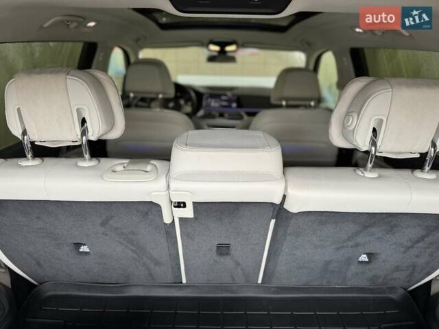 Серый БМВ X7, объемом двигателя 3 л и пробегом 259 тыс. км за 57500 $, фото 59 на Automoto.ua
