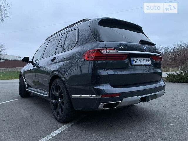 Серый БМВ X7, объемом двигателя 3 л и пробегом 78 тыс. км за 68900 $, фото 9 на Automoto.ua