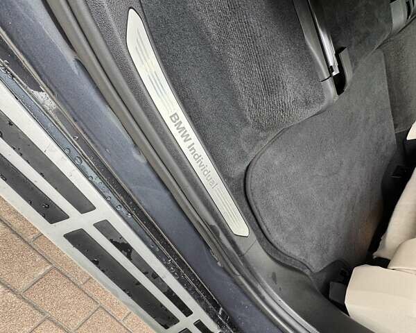 Серый БМВ X7, объемом двигателя 3 л и пробегом 259 тыс. км за 57500 $, фото 50 на Automoto.ua