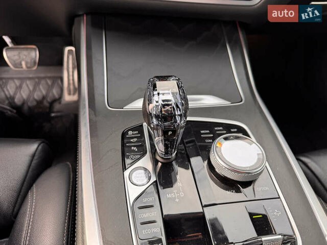 Серый БМВ X7, объемом двигателя 2.99 л и пробегом 88 тыс. км за 75000 $, фото 11 на Automoto.ua