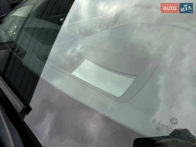 Серый БМВ X7, объемом двигателя 3 л и пробегом 75 тыс. км за 59000 $, фото 91 на Automoto.ua