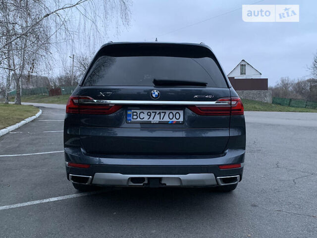 Серый БМВ X7, объемом двигателя 3 л и пробегом 78 тыс. км за 67900 $, фото 10 на Automoto.ua