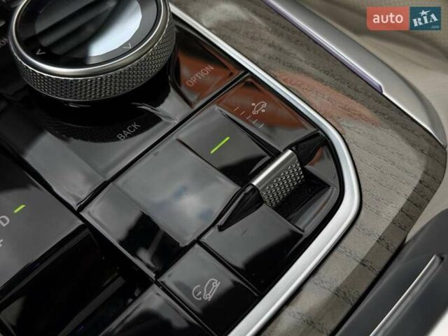 Серый БМВ X7, объемом двигателя 2.99 л и пробегом 116 тыс. км за 85000 $, фото 93 на Automoto.ua