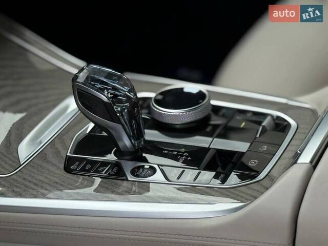 Серый БМВ X7, объемом двигателя 2.99 л и пробегом 116 тыс. км за 85000 $, фото 54 на Automoto.ua