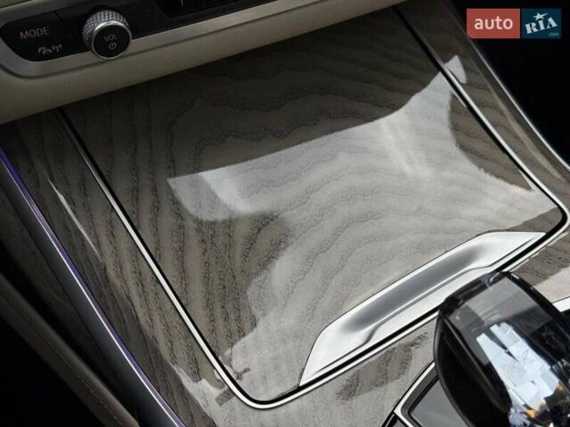 Серый БМВ X7, объемом двигателя 2.99 л и пробегом 116 тыс. км за 85000 $, фото 81 на Automoto.ua