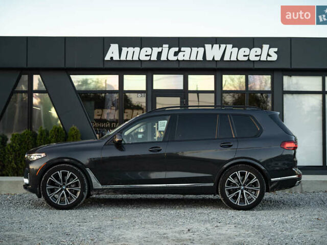 Серый БМВ X7, объемом двигателя 3 л и пробегом 56 тыс. км за 68900 $, фото 3 на Automoto.ua