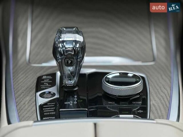 Серый БМВ X7, объемом двигателя 2.99 л и пробегом 116 тыс. км за 85000 $, фото 67 на Automoto.ua