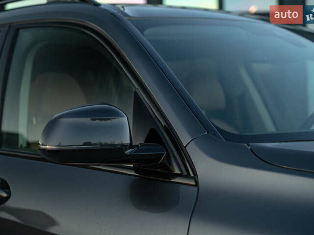 Серый БМВ X7, объемом двигателя 3 л и пробегом 56 тыс. км за 68900 $, фото 9 на Automoto.ua