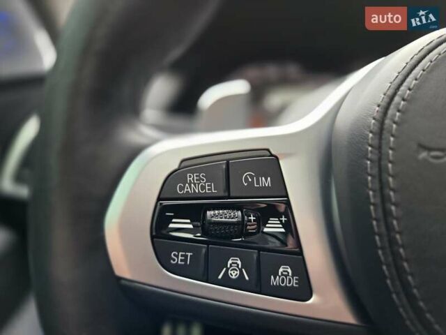 Серый БМВ X7, объемом двигателя 3 л и пробегом 111 тыс. км за 85999 $, фото 31 на Automoto.ua