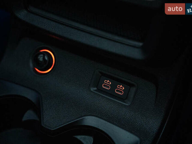 Серый БМВ X7, объемом двигателя 3 л и пробегом 56 тыс. км за 68900 $, фото 34 на Automoto.ua