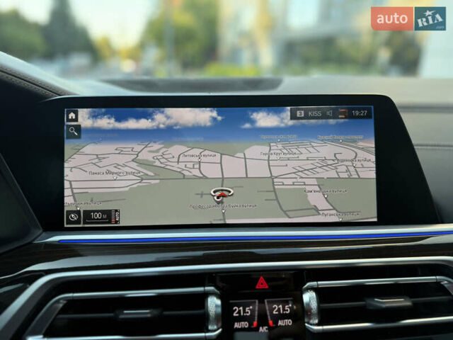 Серый БМВ X7, объемом двигателя 2.99 л и пробегом 194 тыс. км за 65900 $, фото 51 на Automoto.ua