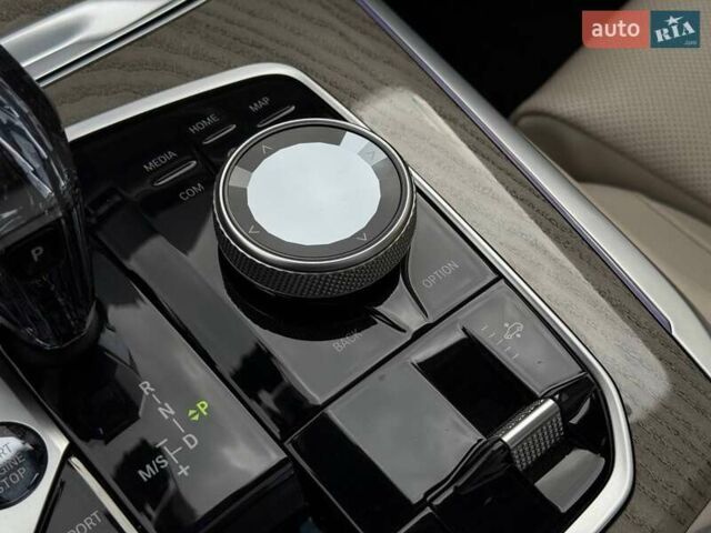 Серый БМВ X7, объемом двигателя 2.99 л и пробегом 116 тыс. км за 85000 $, фото 85 на Automoto.ua