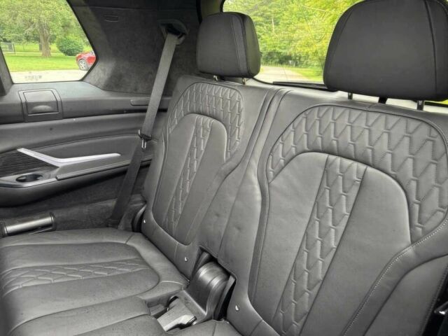 Серый БМВ X7, объемом двигателя 0 л и пробегом 43 тыс. км за 23300 $, фото 11 на Automoto.ua