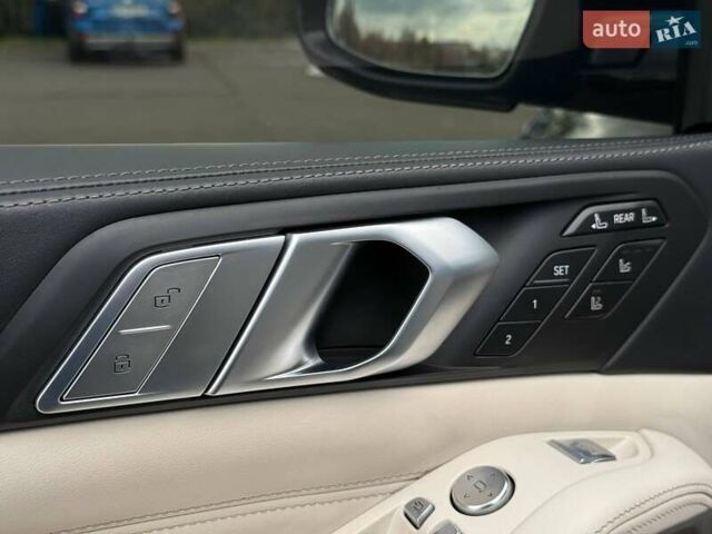 Серый БМВ X7, объемом двигателя 2.99 л и пробегом 116 тыс. км за 85000 $, фото 44 на Automoto.ua