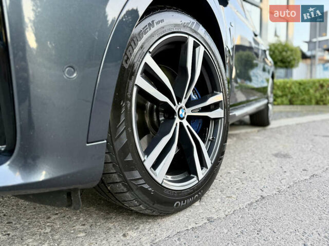 Серый БМВ X7, объемом двигателя 2.99 л и пробегом 194 тыс. км за 65900 $, фото 5 на Automoto.ua