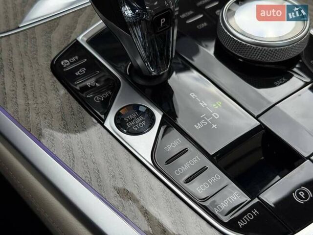 Серый БМВ X7, объемом двигателя 2.99 л и пробегом 116 тыс. км за 85000 $, фото 84 на Automoto.ua