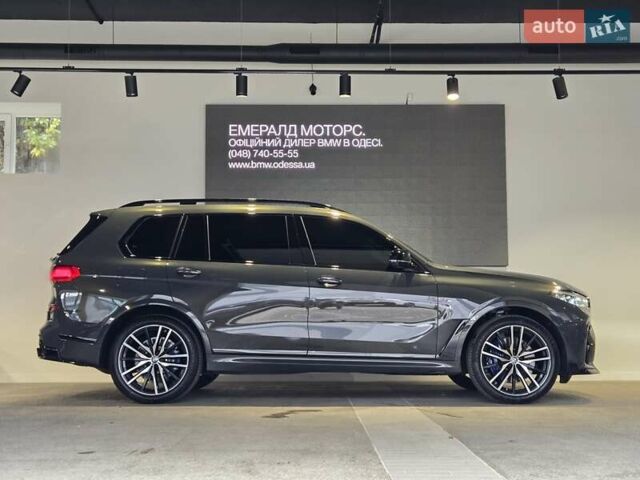 Серый БМВ X7, объемом двигателя 3 л и пробегом 111 тыс. км за 85999 $, фото 5 на Automoto.ua