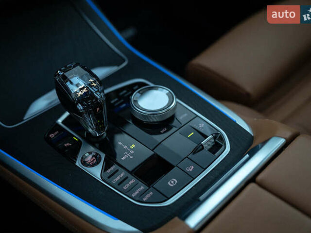 Серый БМВ X7, объемом двигателя 3 л и пробегом 56 тыс. км за 68900 $, фото 35 на Automoto.ua