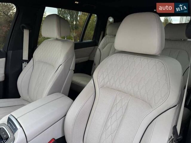 Серый БМВ X7, объемом двигателя 2.99 л и пробегом 116 тыс. км за 85000 $, фото 53 на Automoto.ua