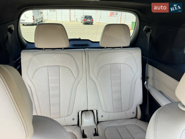 Сірий БМВ X7, об'ємом двигуна 3 л та пробігом 67 тис. км за 71000 $, фото 21 на Automoto.ua