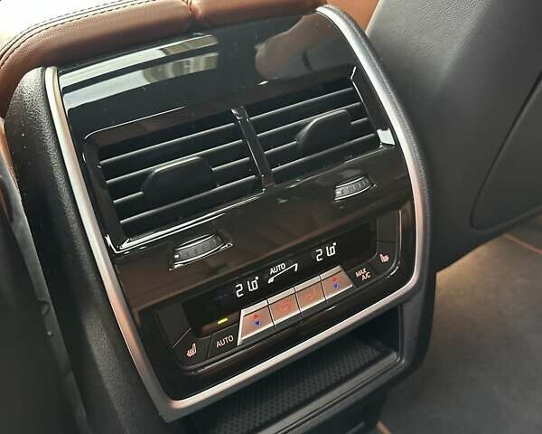 Сірий БМВ X7, об'ємом двигуна 2.99 л та пробігом 55 тис. км за 105900 $, фото 37 на Automoto.ua