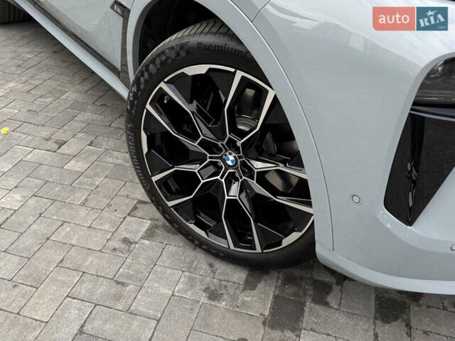 Серый БМВ X7, объемом двигателя 4.39 л и пробегом 45 тыс. км за 129900 $, фото 12 на Automoto.ua
