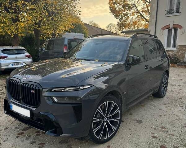 Серый БМВ X7, объемом двигателя 4.39 л и пробегом 97 тыс. км за 119000 $, фото 1 на Automoto.ua