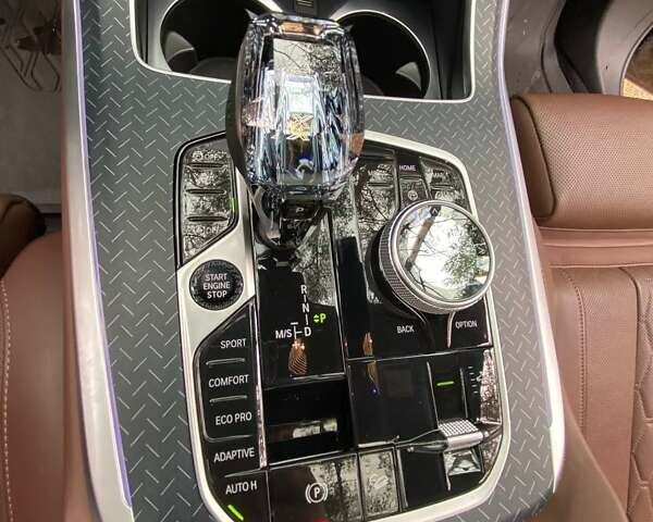 Серый БМВ X7, объемом двигателя 2.99 л и пробегом 48 тыс. км за 117900 $, фото 5 на Automoto.ua