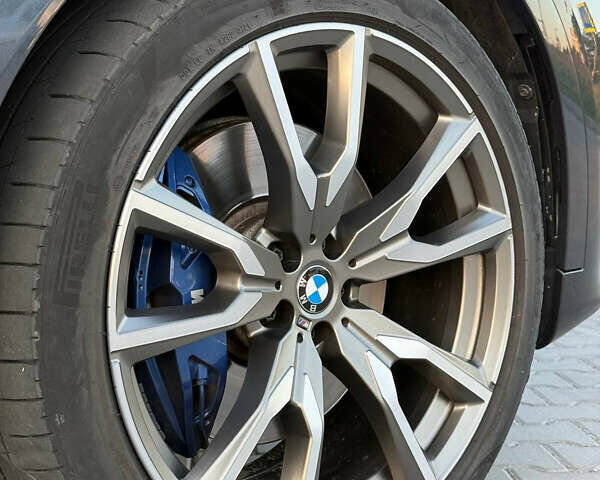 Серый БМВ X7, объемом двигателя 3 л и пробегом 45 тыс. км за 97500 $, фото 13 на Automoto.ua