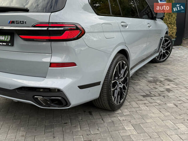 Серый БМВ X7, объемом двигателя 4.39 л и пробегом 45 тыс. км за 129900 $, фото 55 на Automoto.ua