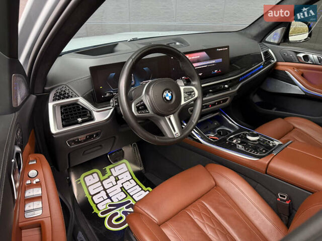 Сірий БМВ X7, об'ємом двигуна 4.39 л та пробігом 52 тис. км за 128000 $, фото 13 на Automoto.ua