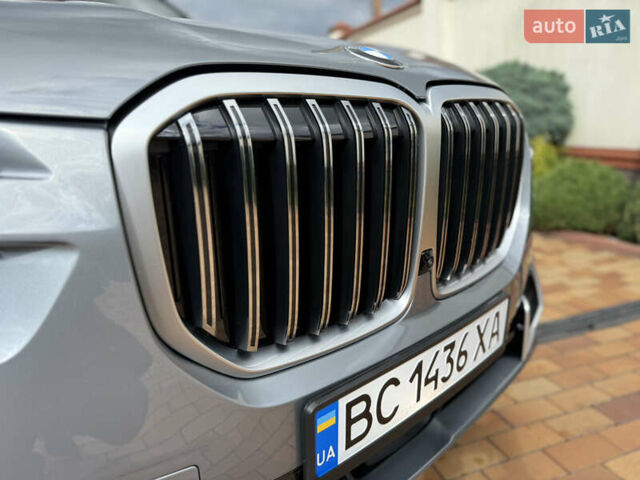 Серый БМВ X7, объемом двигателя 3 л и пробегом 22 тыс. км за 85900 $, фото 50 на Automoto.ua