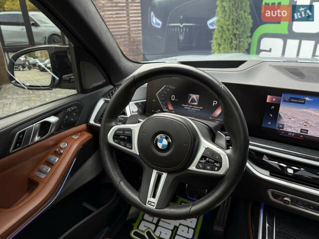 Серый БМВ X7, объемом двигателя 4.39 л и пробегом 45 тыс. км за 129900 $, фото 21 на Automoto.ua