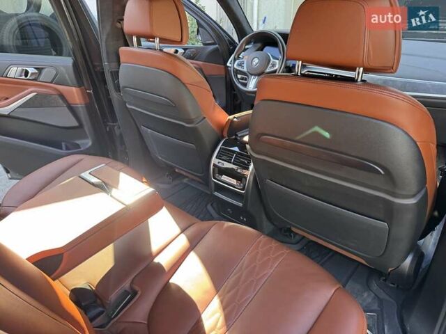 Серый БМВ X7, объемом двигателя 2.99 л и пробегом 37 тыс. км за 95900 $, фото 13 на Automoto.ua