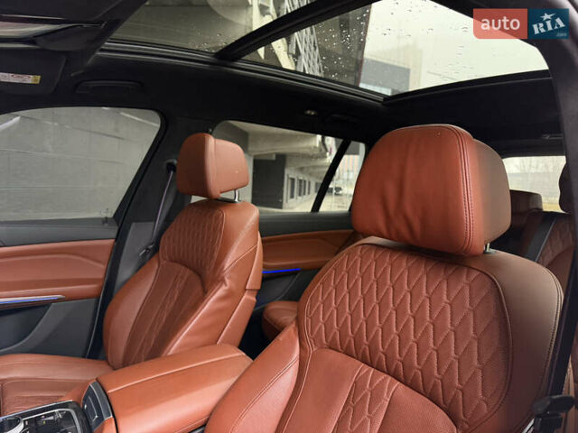 Сірий БМВ X7, об'ємом двигуна 4.39 л та пробігом 52 тис. км за 128000 $, фото 21 на Automoto.ua