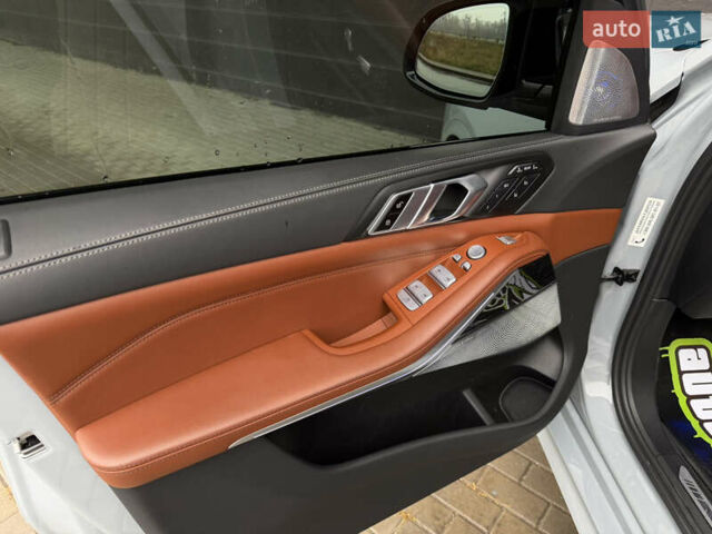 Сірий БМВ X7, об'ємом двигуна 4.39 л та пробігом 52 тис. км за 128000 $, фото 14 на Automoto.ua