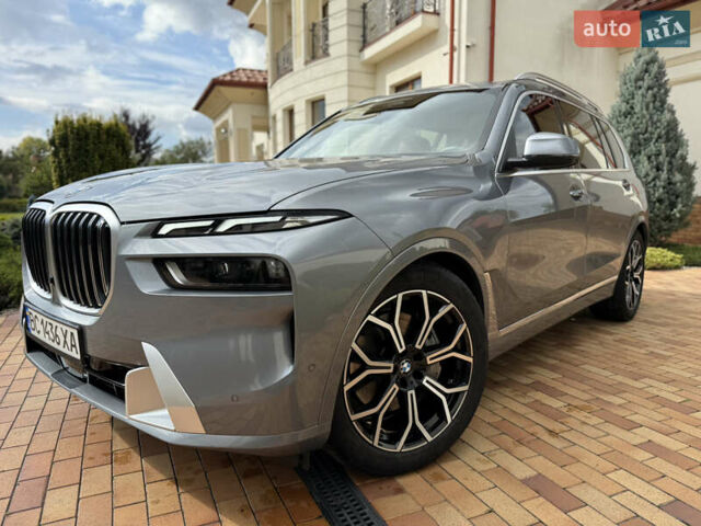 Серый БМВ X7, объемом двигателя 3 л и пробегом 22 тыс. км за 85900 $, фото 12 на Automoto.ua