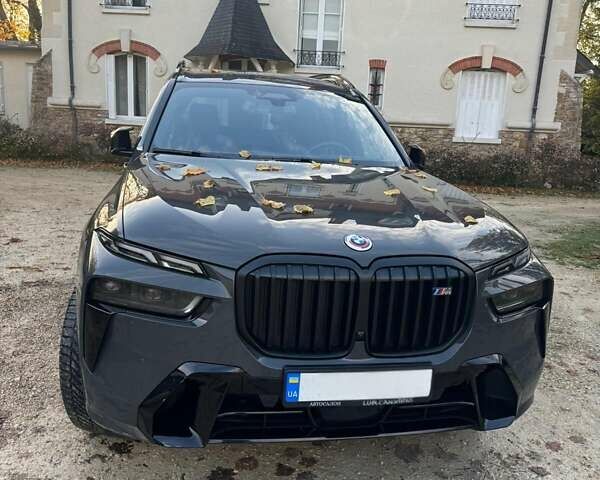 Серый БМВ X7, объемом двигателя 4.39 л и пробегом 97 тыс. км за 119000 $, фото 2 на Automoto.ua