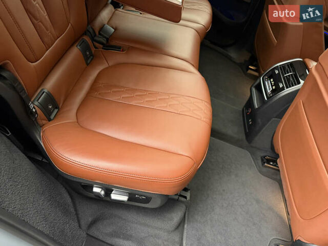 Сірий БМВ X7, об'ємом двигуна 4.39 л та пробігом 52 тис. км за 128000 $, фото 30 на Automoto.ua