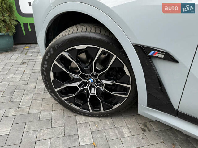 Серый БМВ X7, объемом двигателя 4.39 л и пробегом 45 тыс. км за 129900 $, фото 48 на Automoto.ua