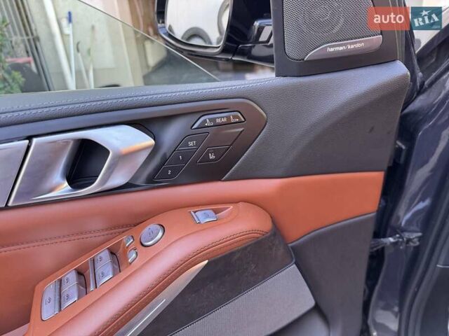 Серый БМВ X7, объемом двигателя 2.99 л и пробегом 37 тыс. км за 95900 $, фото 6 на Automoto.ua