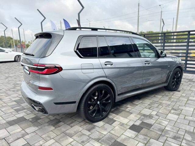 Серый БМВ X7, объемом двигателя 3 л и пробегом 99 тыс. км за 114000 $, фото 2 на Automoto.ua